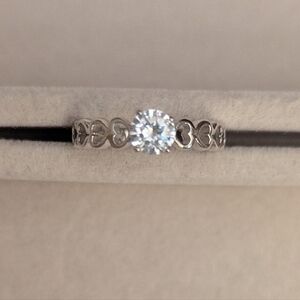 925 Elegant Silver Ring with Crystal Accent Size 4.5